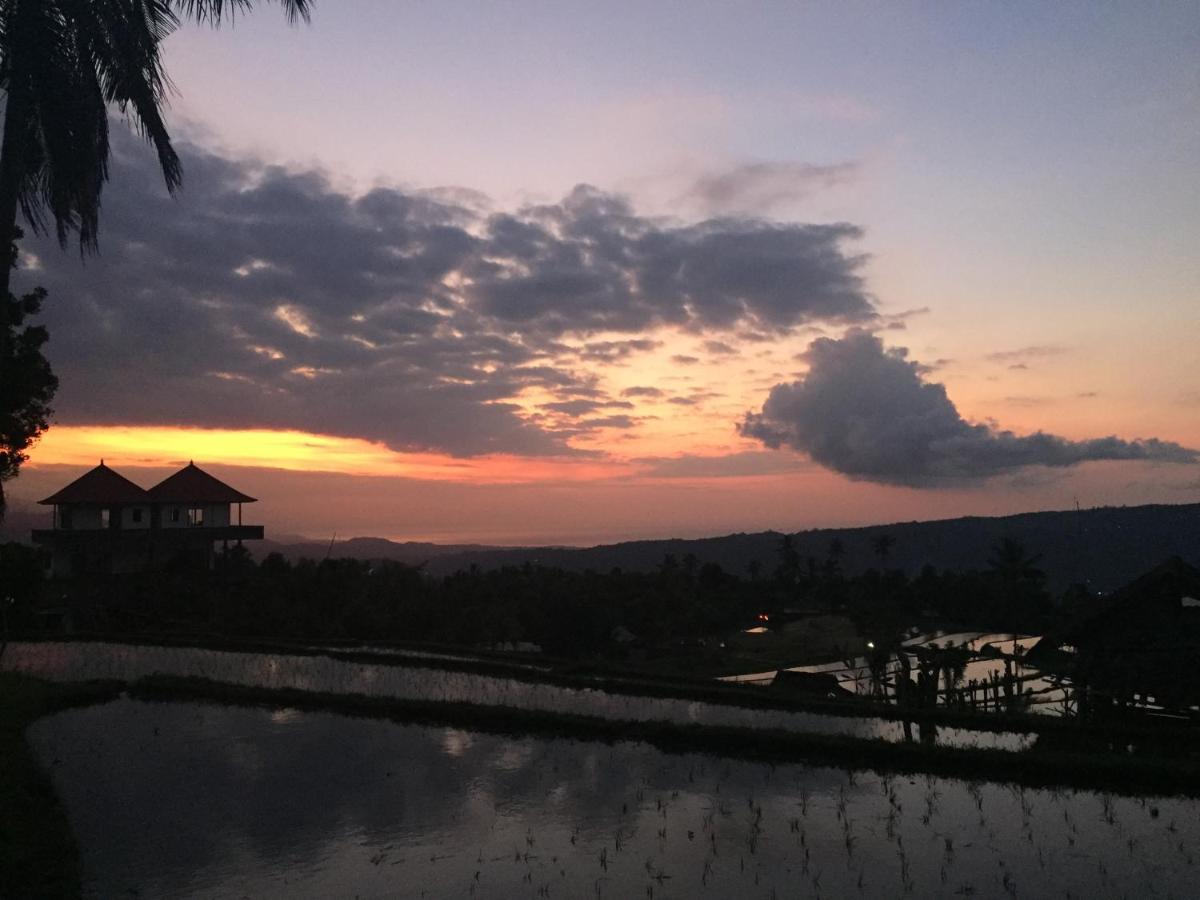 Candra Cottage Munduk Buitenkant foto